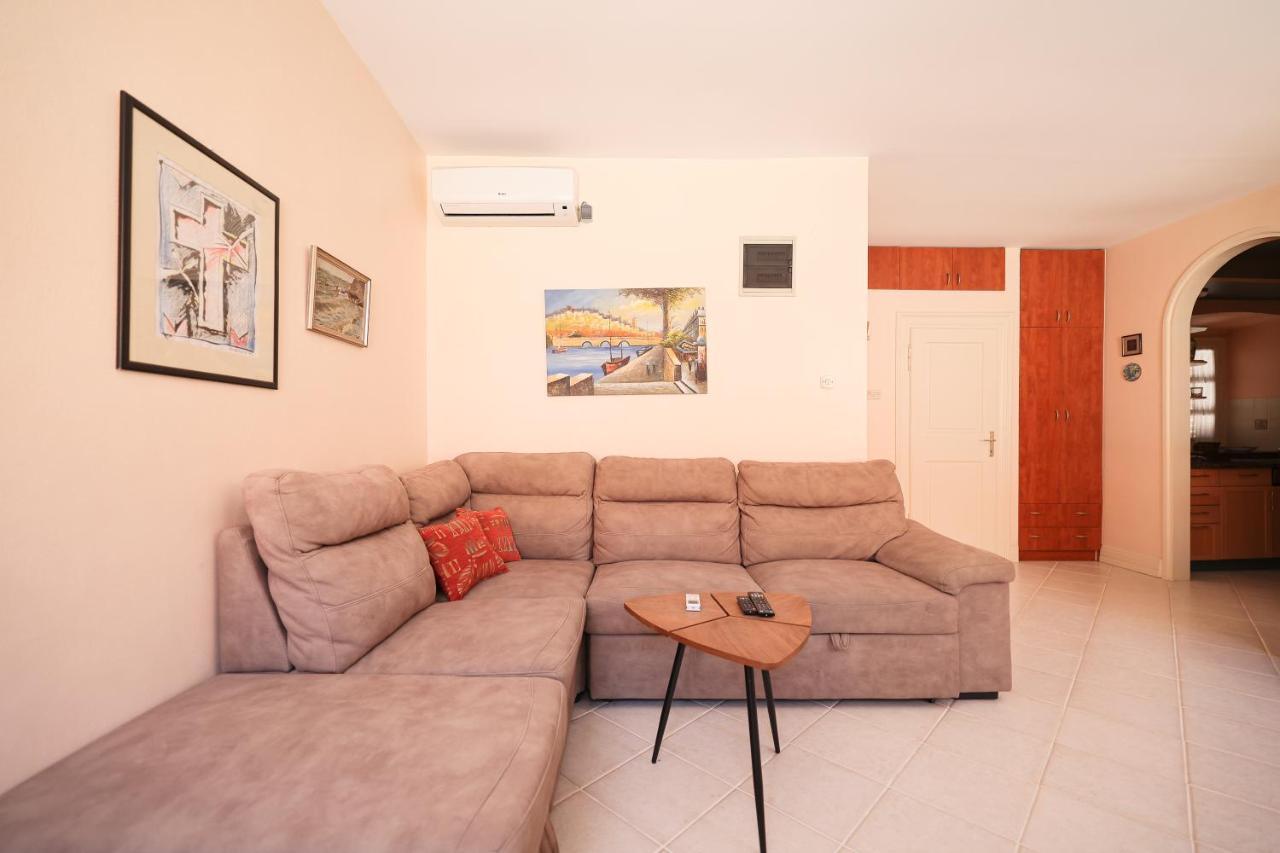 Two Bedroom Apartment In City Center Igor ザダル エクステリア 写真