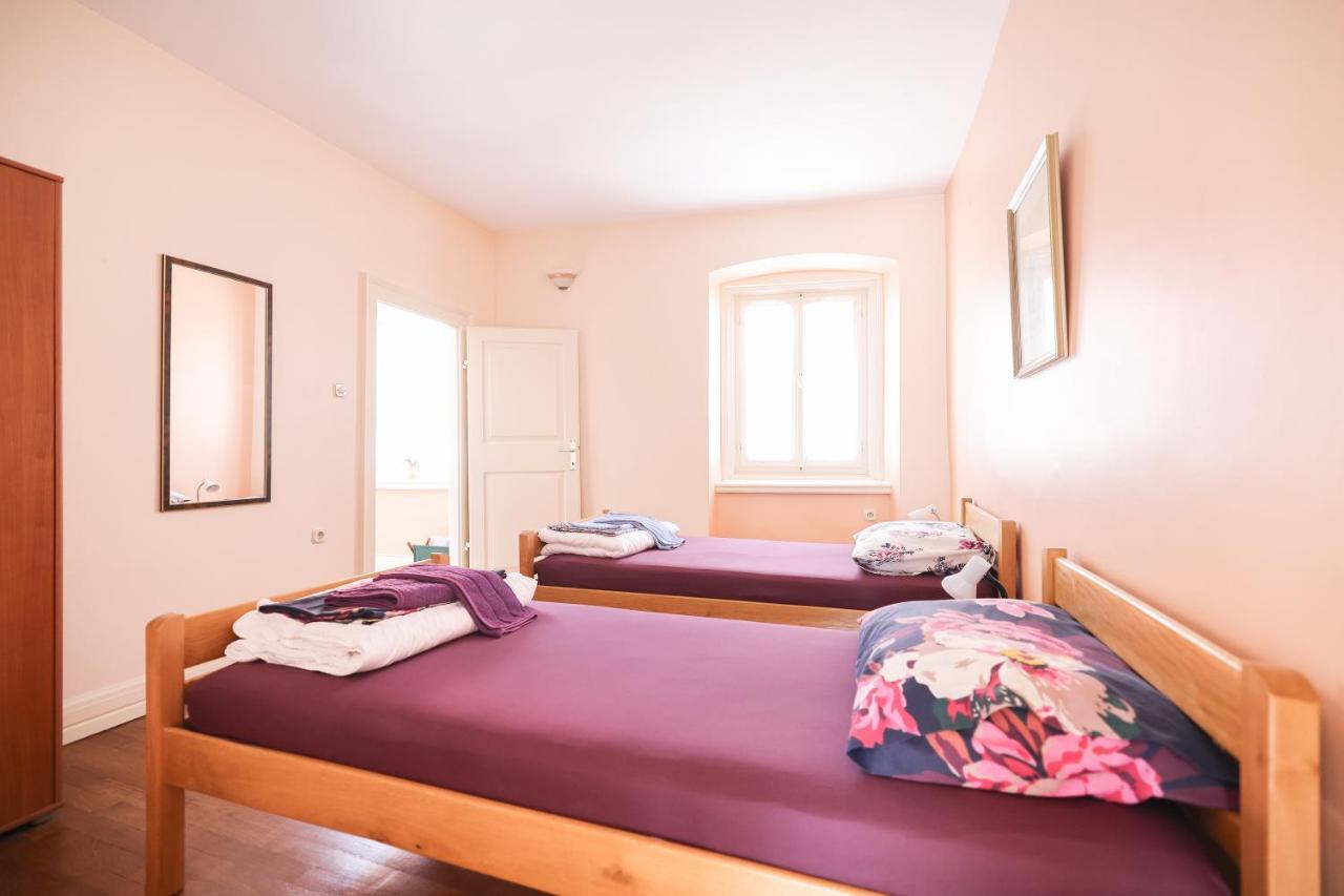 Two Bedroom Apartment In City Center Igor ザダル エクステリア 写真