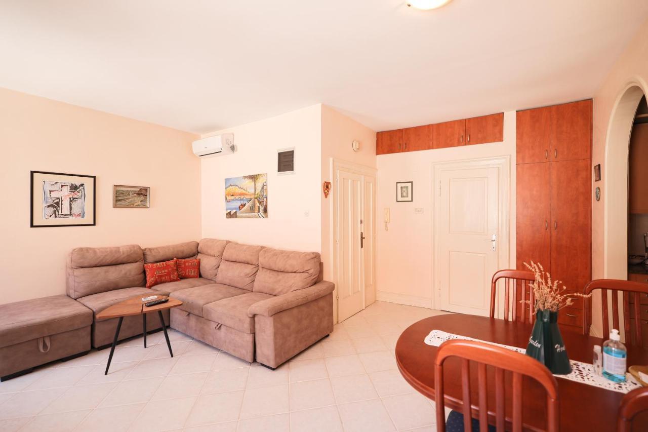 Two Bedroom Apartment In City Center Igor ザダル エクステリア 写真